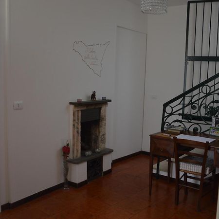 I Colori Della Sicilia Noblesse Appartement Caltagirone Buitenkant foto