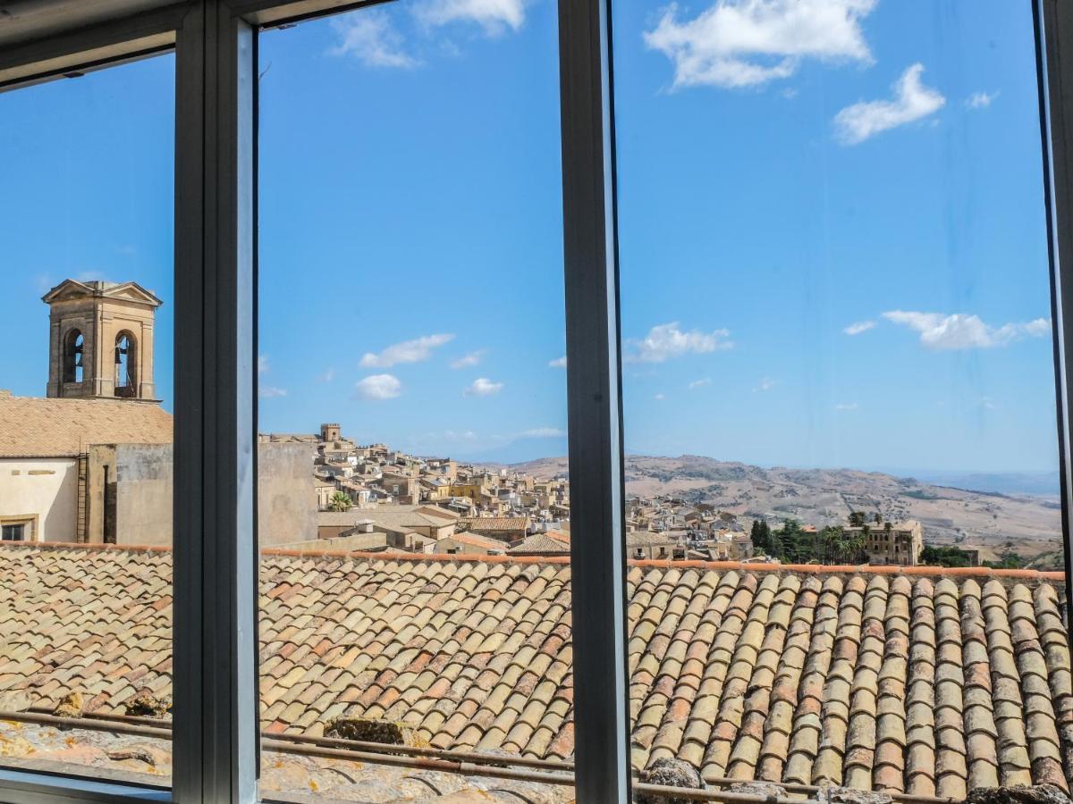 I Colori Della Sicilia Noblesse Appartement Caltagirone Buitenkant foto
